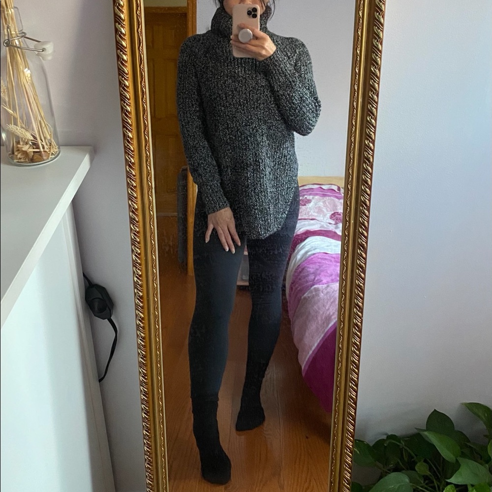 Urban Outfitters Sweater